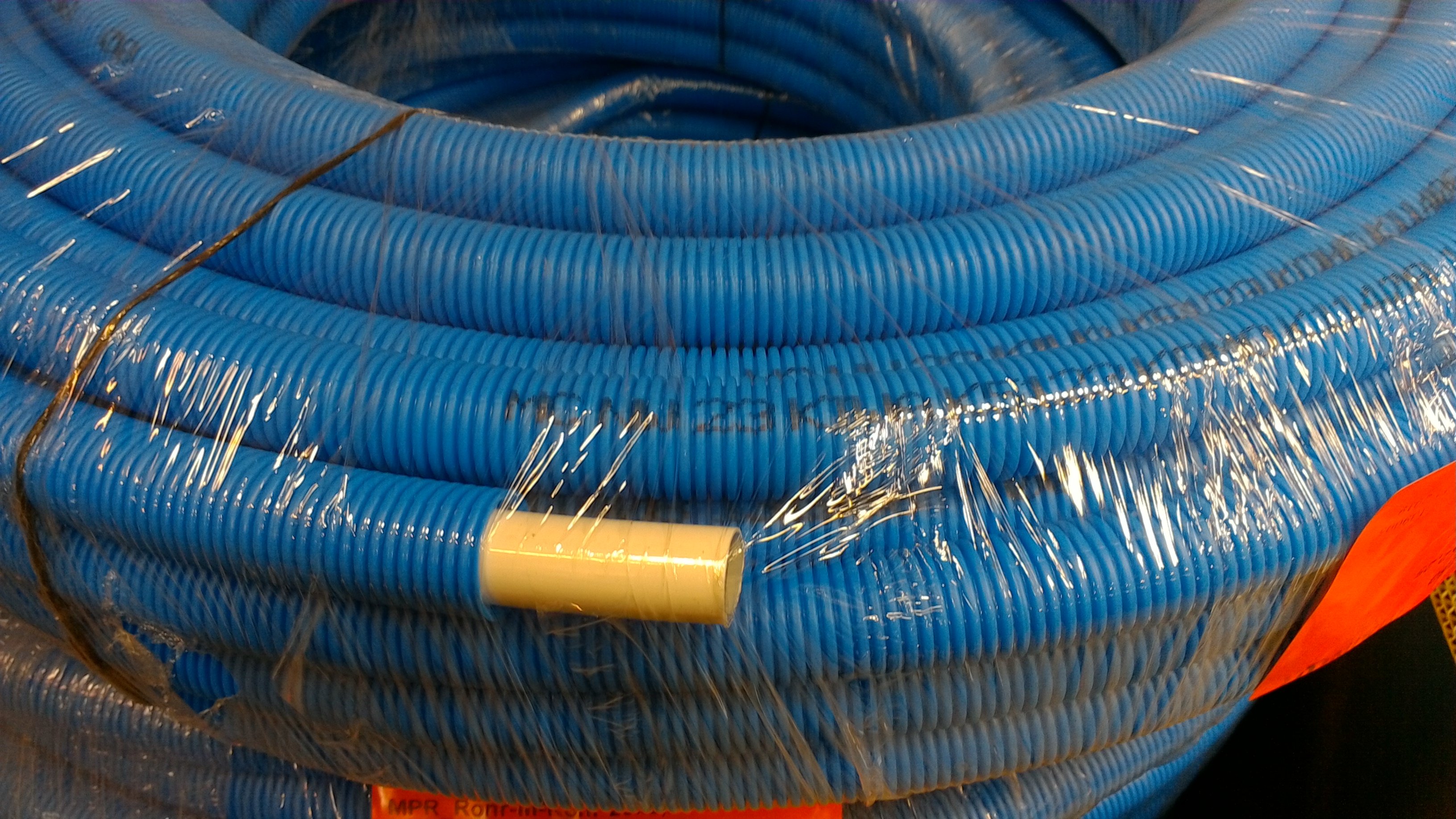 Maincor mlCP 16x2mm Pipe in Conduit (Blue)