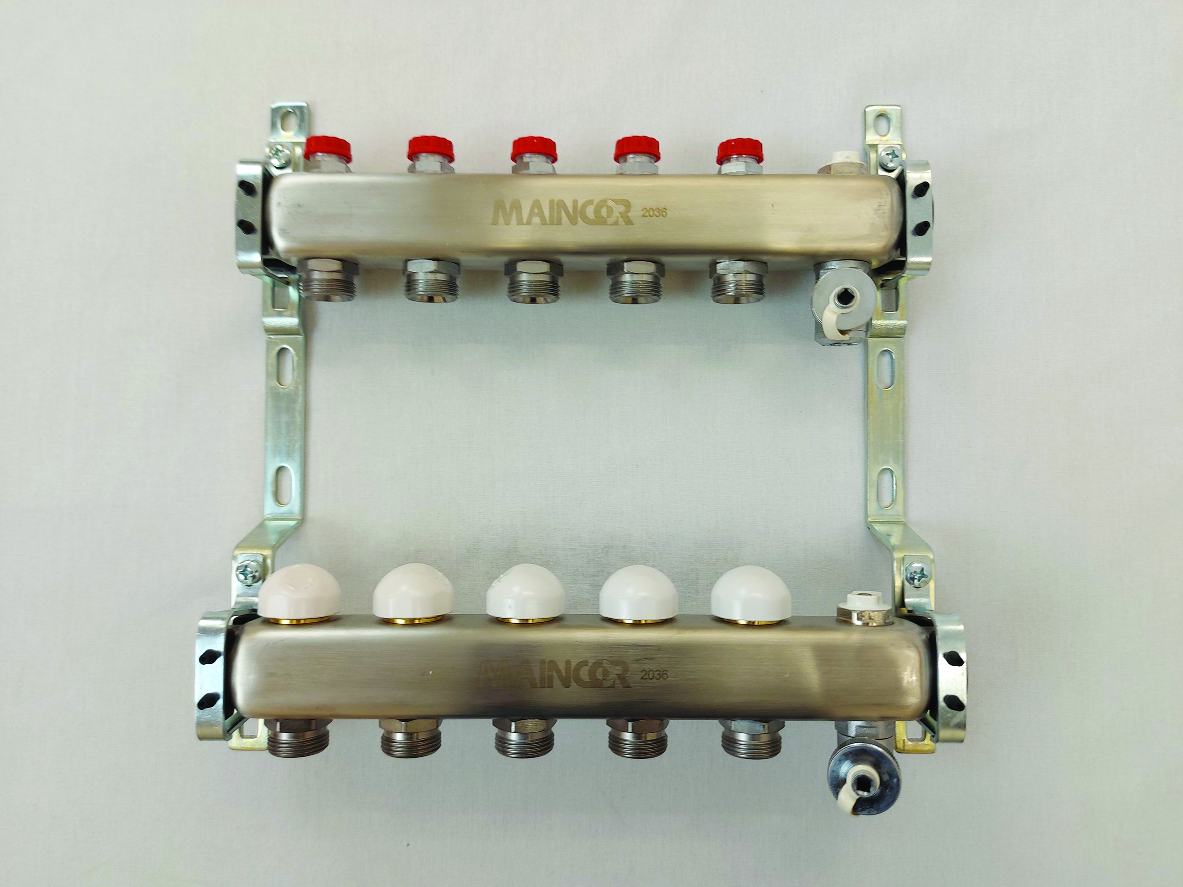 Maincor Radiator Manifold 7 Port 1" inlet x 3/4" outlet
