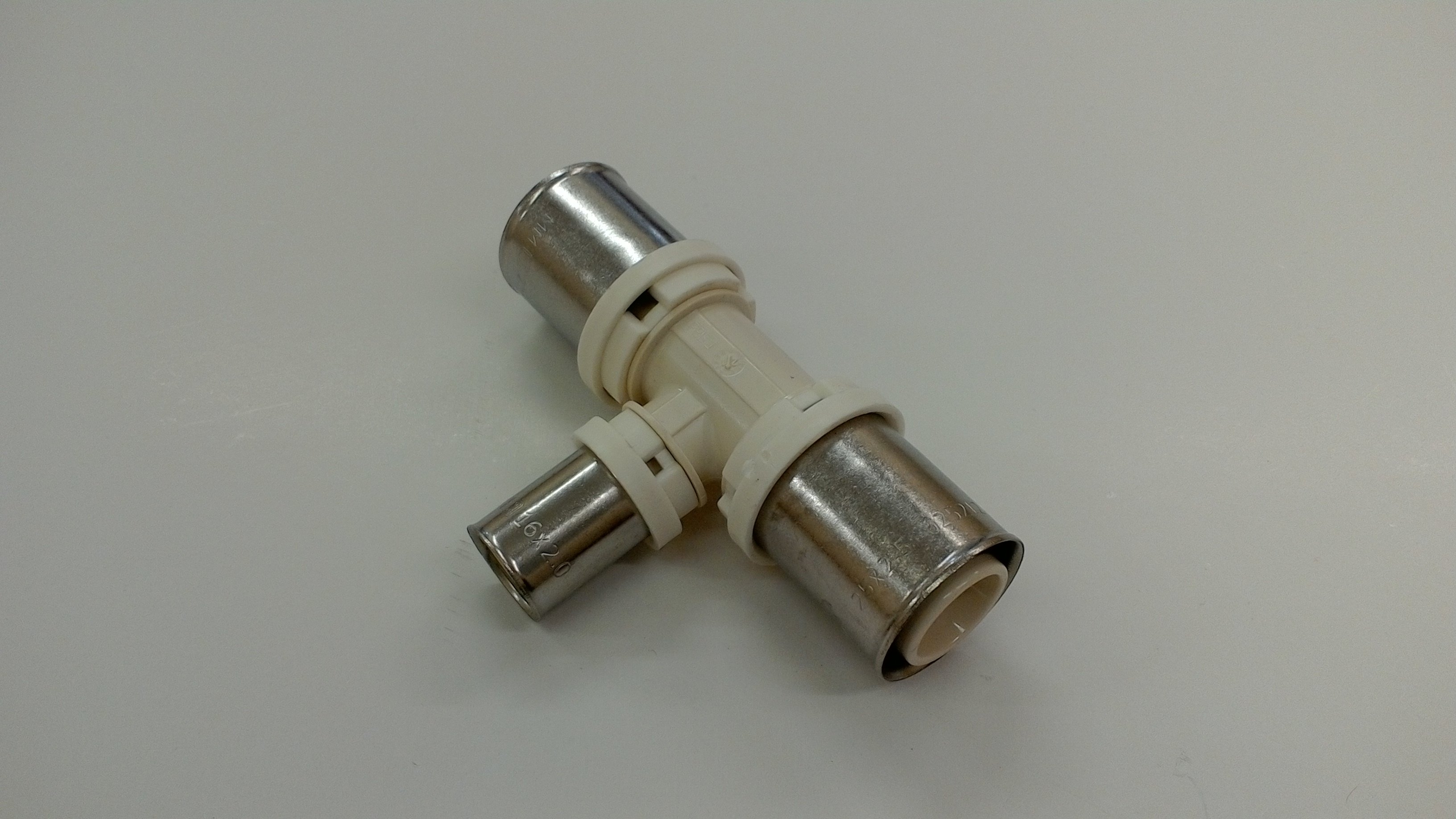 Maincor Composite Press Tee 32mm x 25mm x 32mm