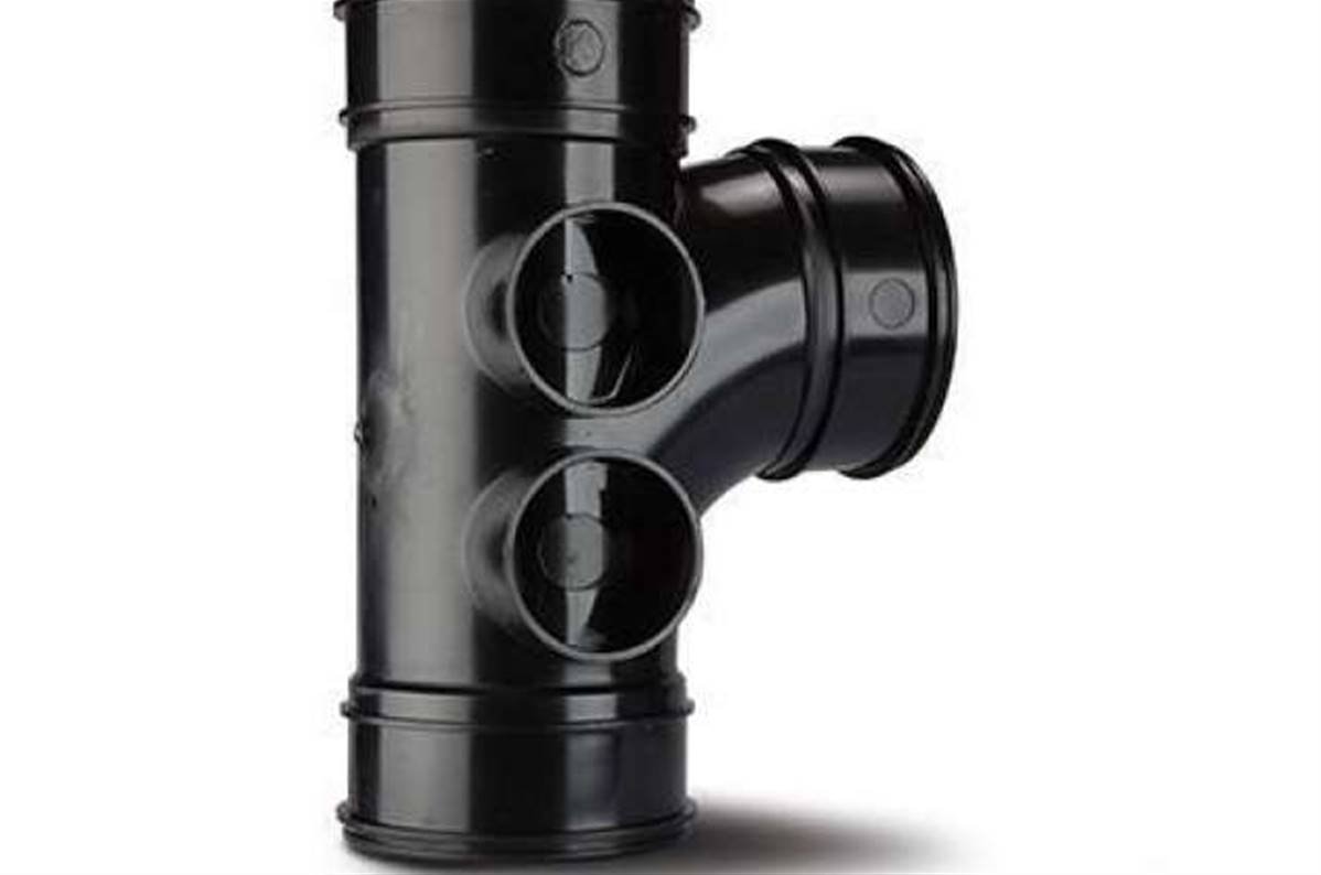 Polypipe Single Branch 4in/110mm. 92½° (4 Boss). (Triple Socket) SWT26B